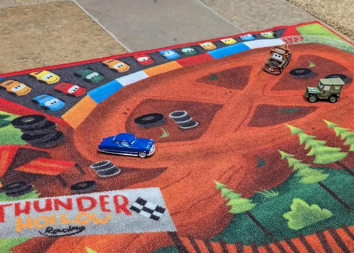 Cars Themed! Unique Design 4bd, Gmrm! *